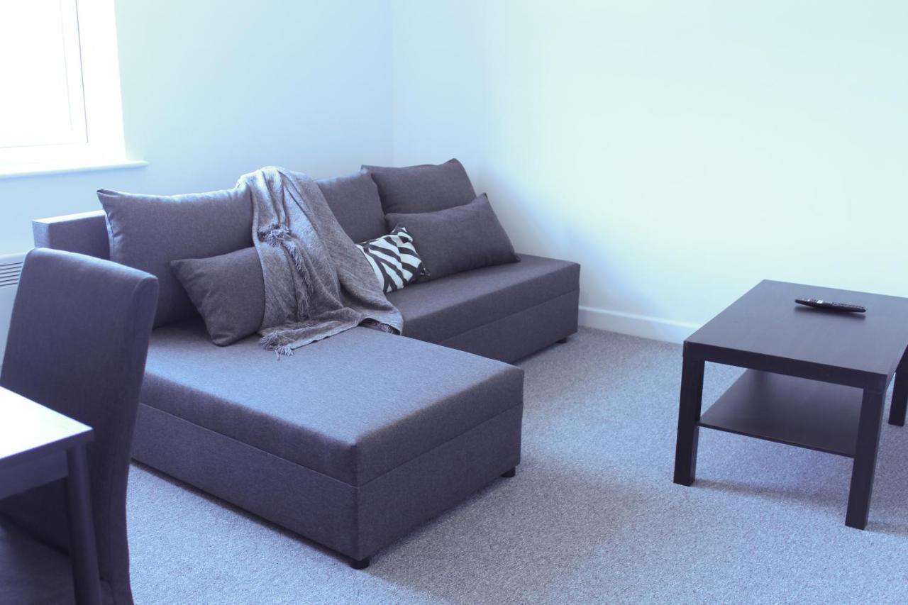 Stylish 1Br Apartment In The Heart Of Heywood Exterior photo
