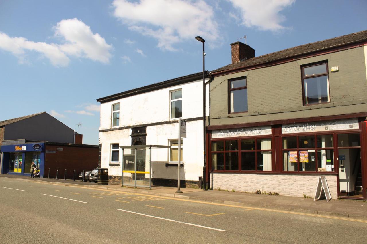 Stylish 1Br Apartment In The Heart Of Heywood Exterior photo